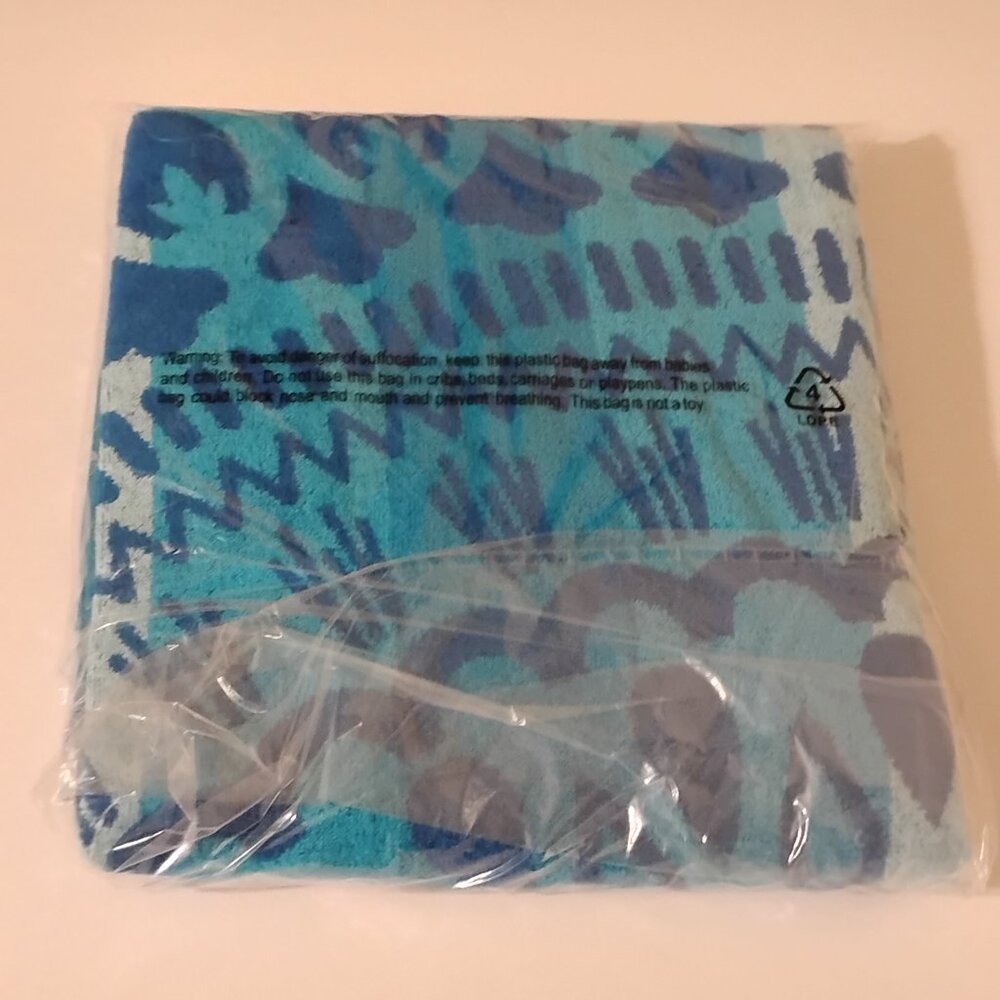 SEALED Blue Mandala Medallion Beach Towel | The Big One | Cotton 34x64 - Picture 4 of 5